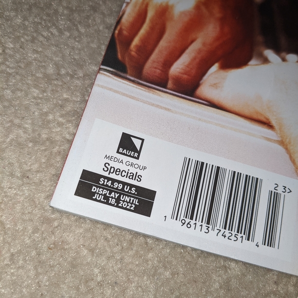 The made in America collection Clint Eastwood magazine - Picture 5 of 7